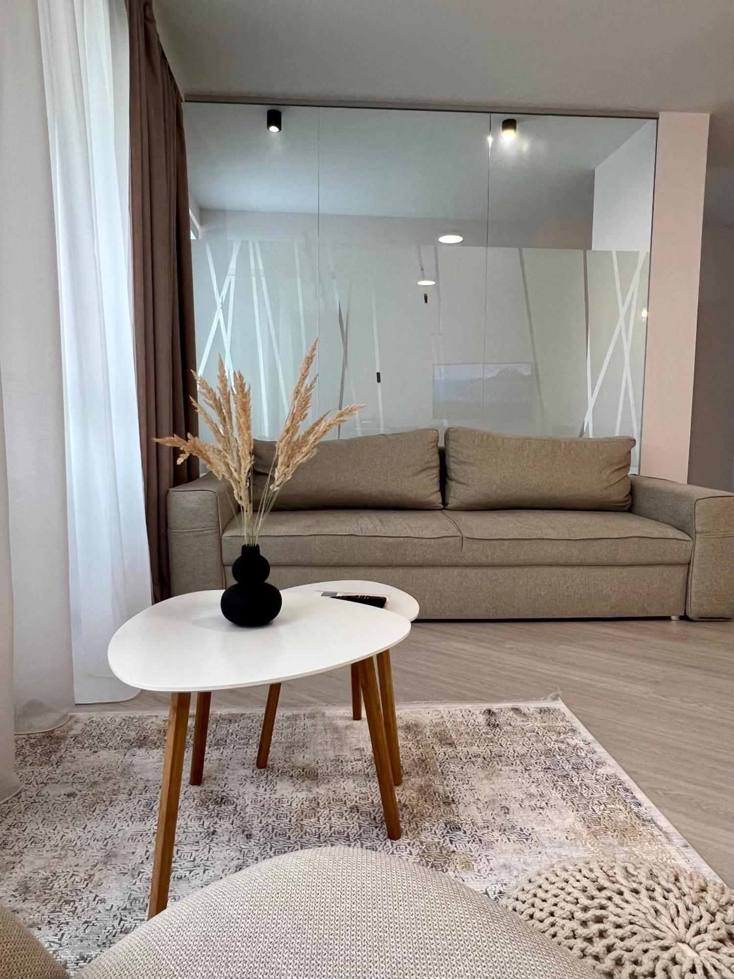 Skau Piano Family & Business Apartment Free Parking 布拉迪斯拉发 外观 照片